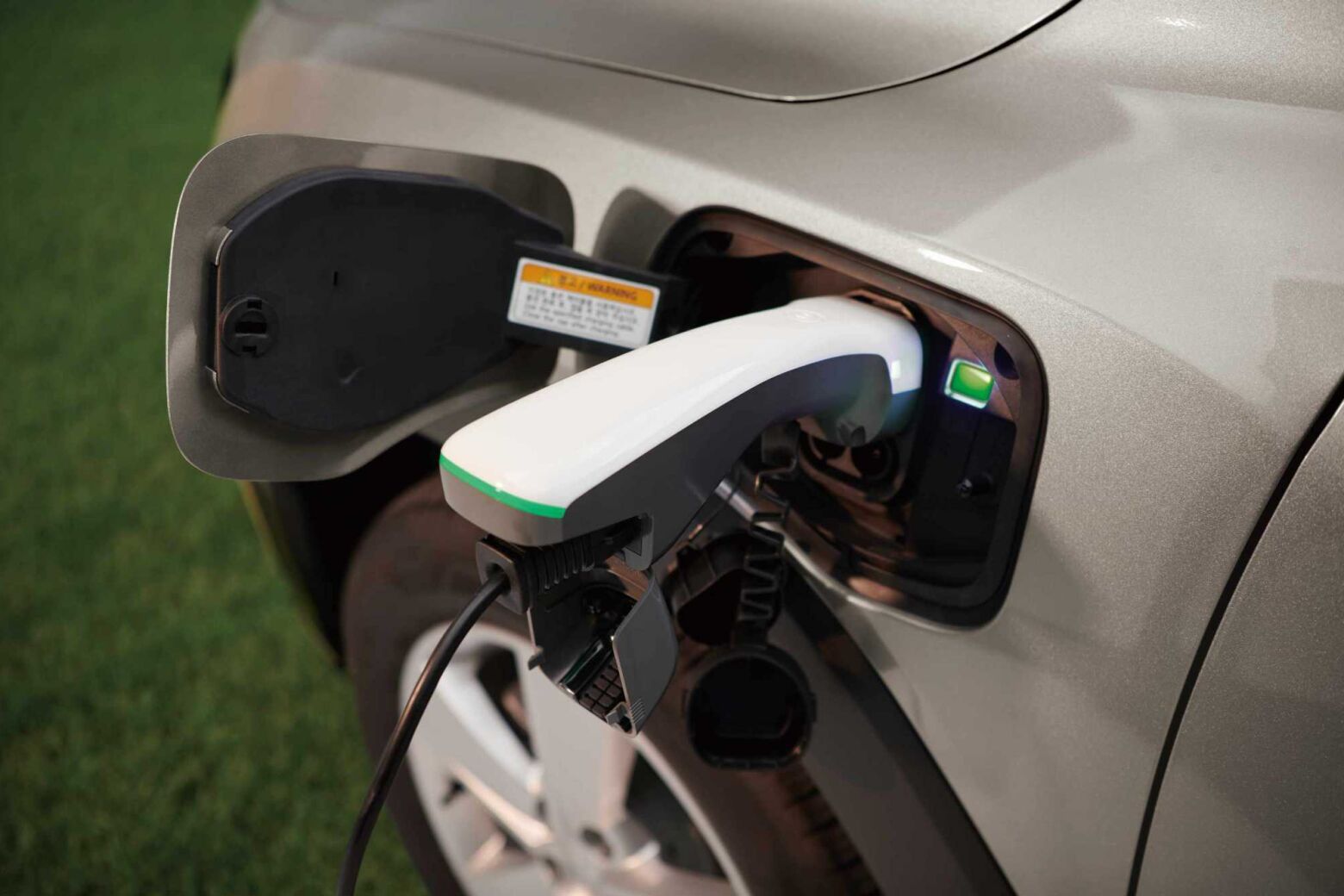 Apoios &agrave; mobilidade el&eacute;trica esgotam em horas: carros e bicicletas