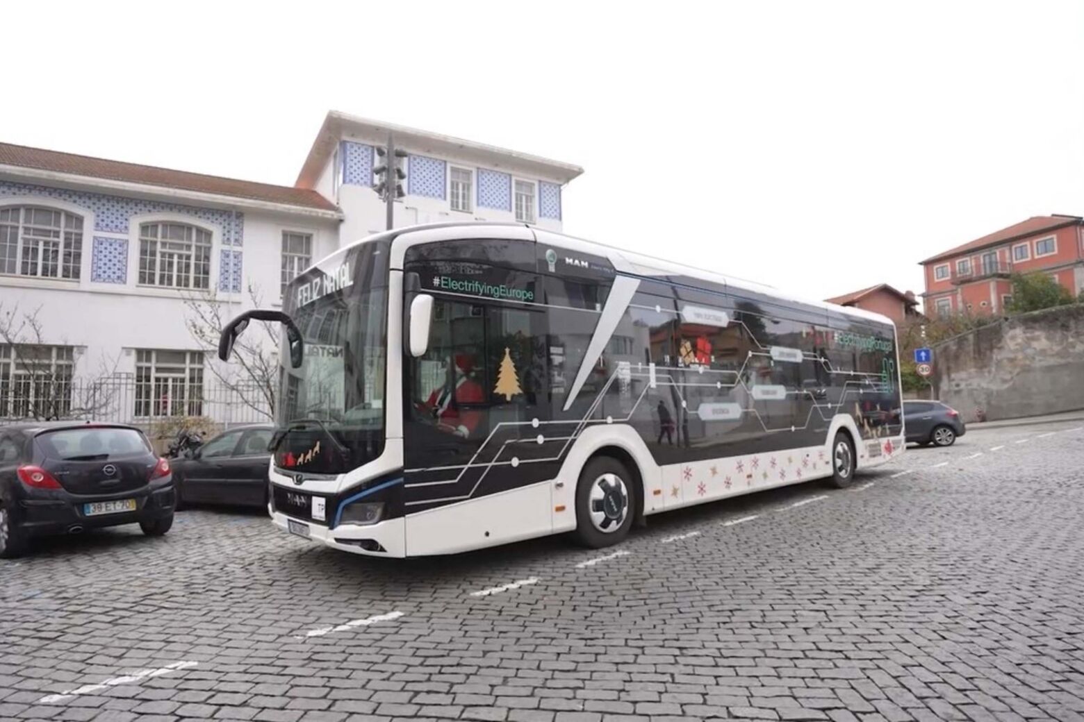 Lion’s City E foi autocarro de Natal da MAN Portugal