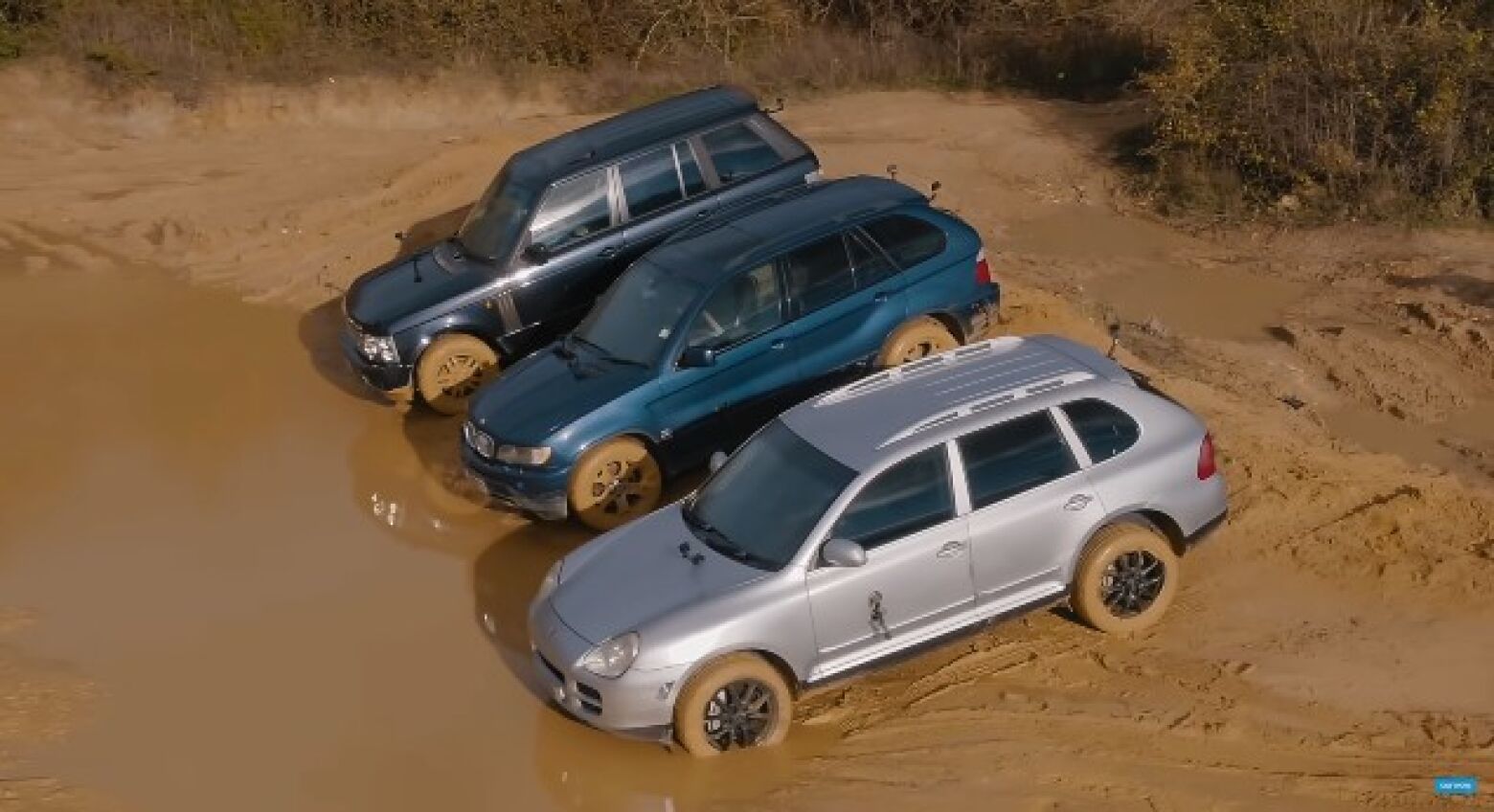 Retirados da reforma. Cayenne, X5 e Range Rover medem forças no offroad