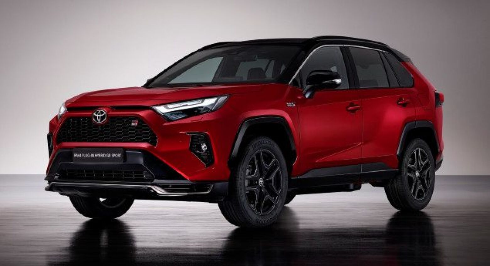 Chega em 2023. Toyota RAV4 ganha versão GR Sport