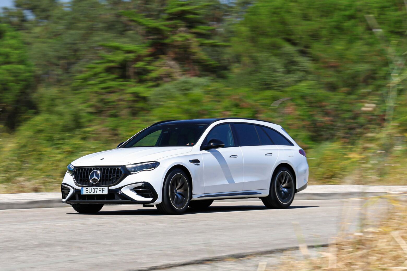 Mercedes-AMG E53 Hybrid 4Matic+ Station. Pr&eacute;mio de consola&ccedil;&atilde;o