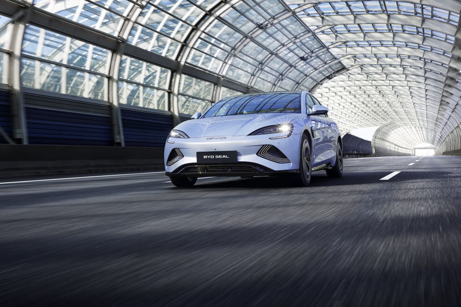 BYD bate novo recorde de vendas e fica mais perto da Tesla