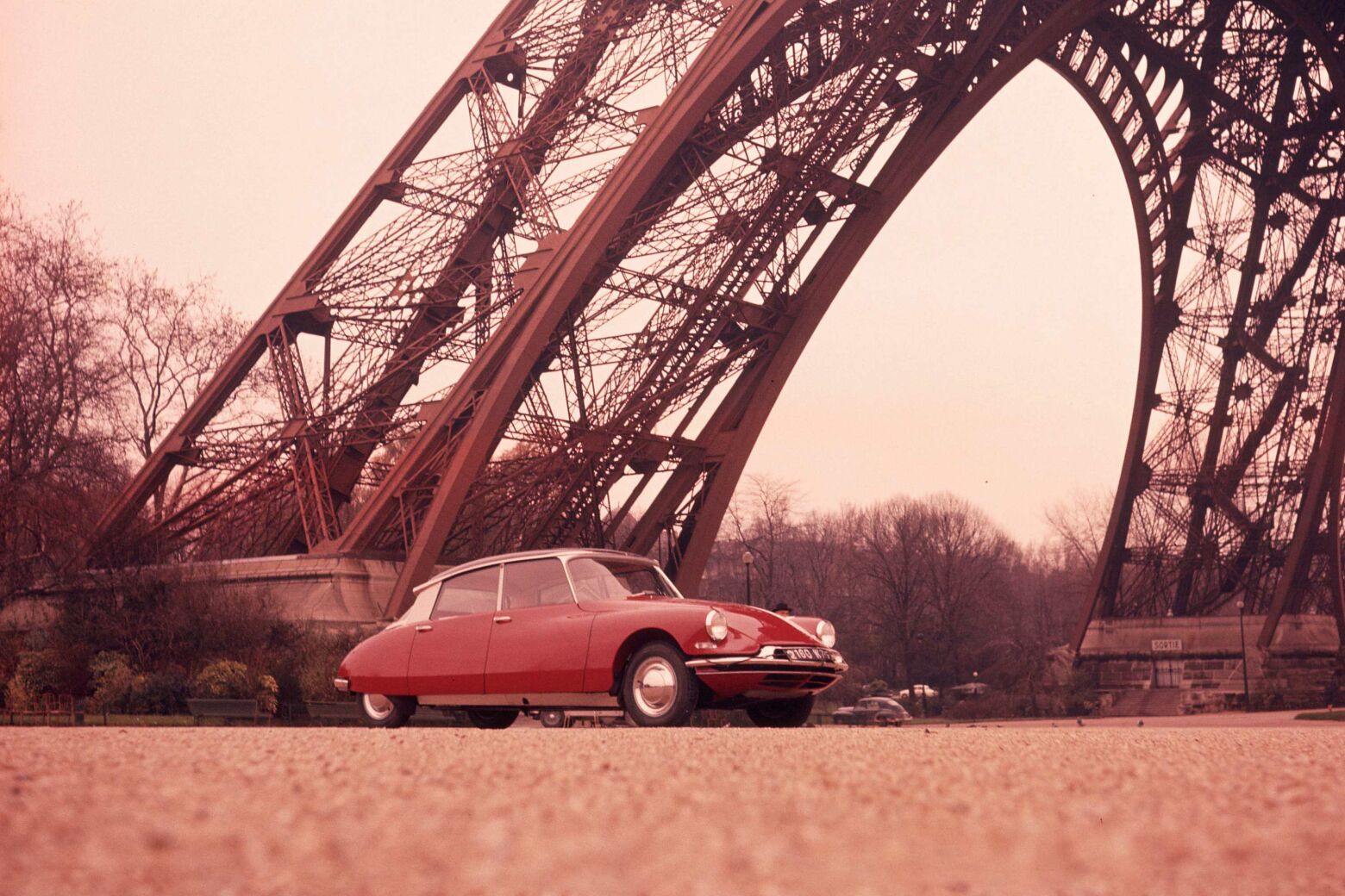 Setenta anos de Citro&euml;n DS