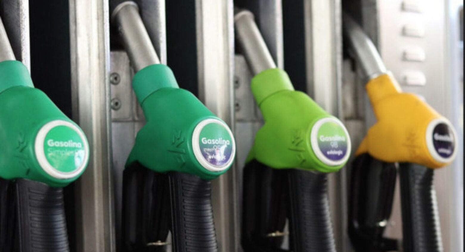 Boas notícias. Gasolina e gasóleo estão mais baratos esta semana