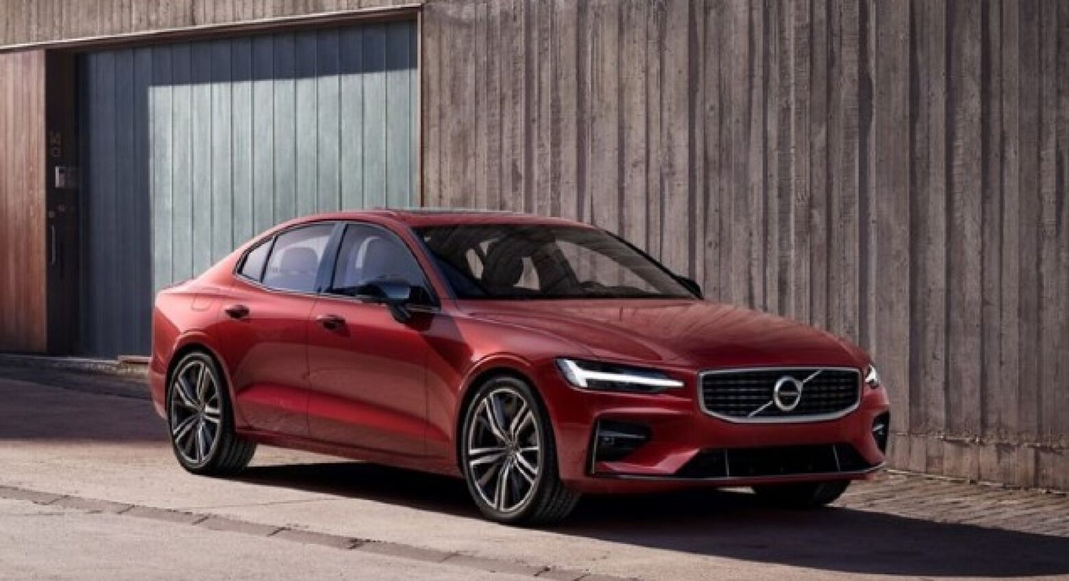 Para já no Reino Unido. Volvo deixa de comercializar o S60