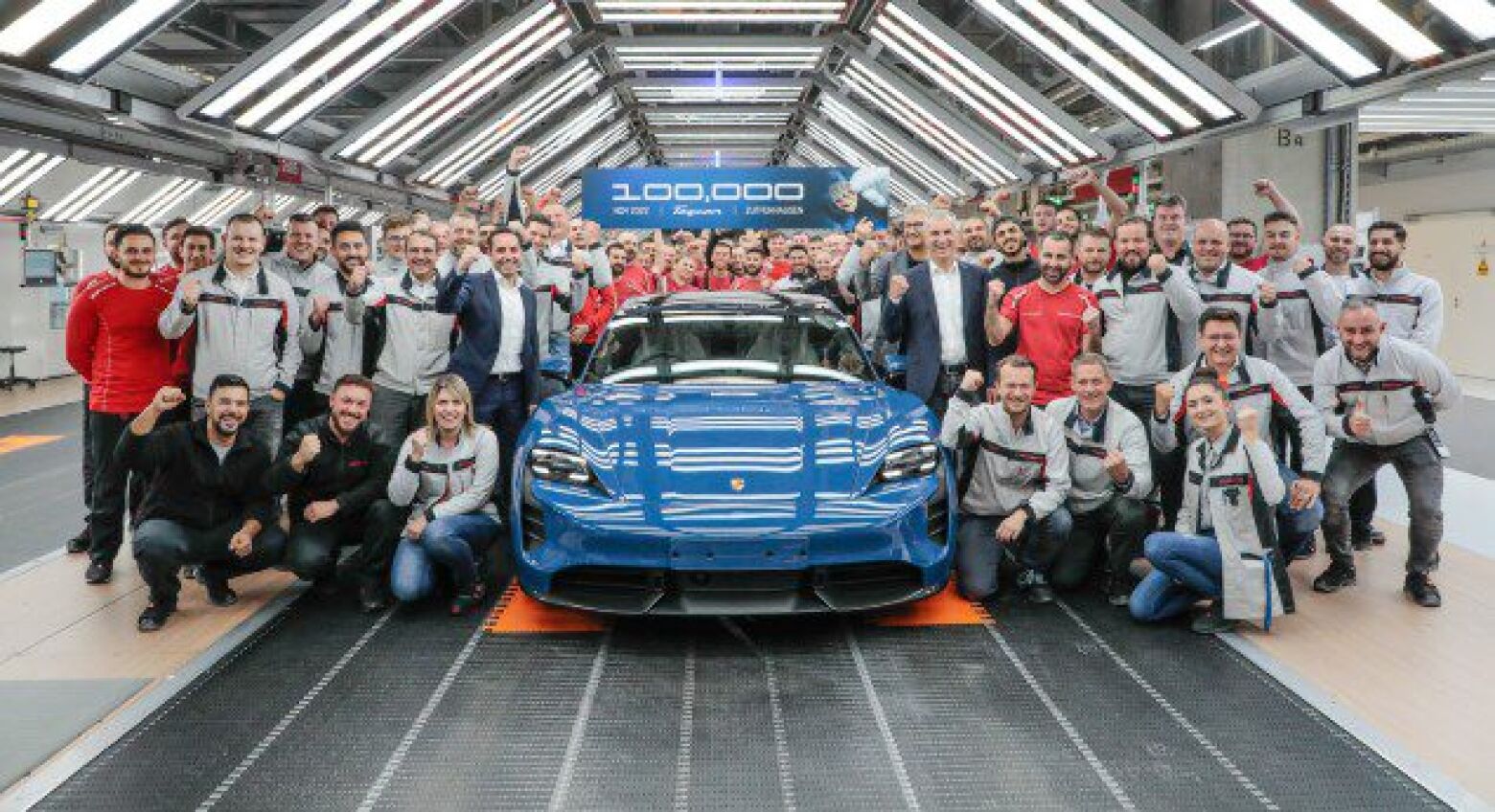 Primeiro marco. Porsche acaba de produzir o seu 100.000 veículo elétrico