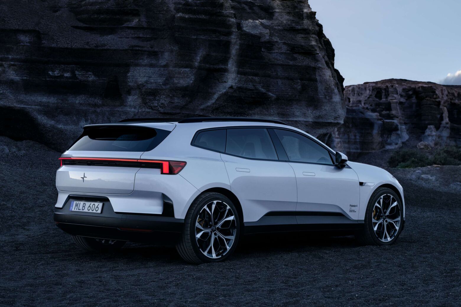 Polestar 4 SUV oferece mais espa&ccedil;o e&hellip;&oacute;culo traseiro