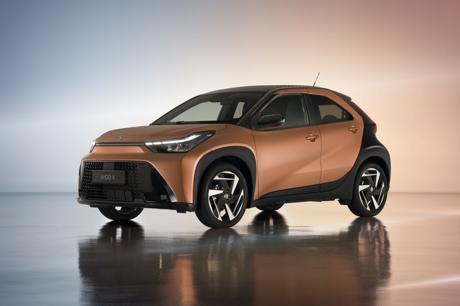 Novo Toyota Aygo X revelado como exclusivamente híbrido