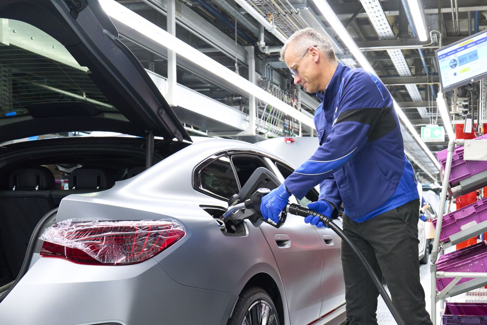 BMW vai passar a entregar carros a gasóleo com HVO 100