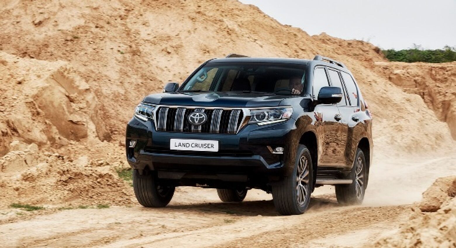 Na Europa. Toyota suspende entregas da Hilux e Land Cruiser a diesel