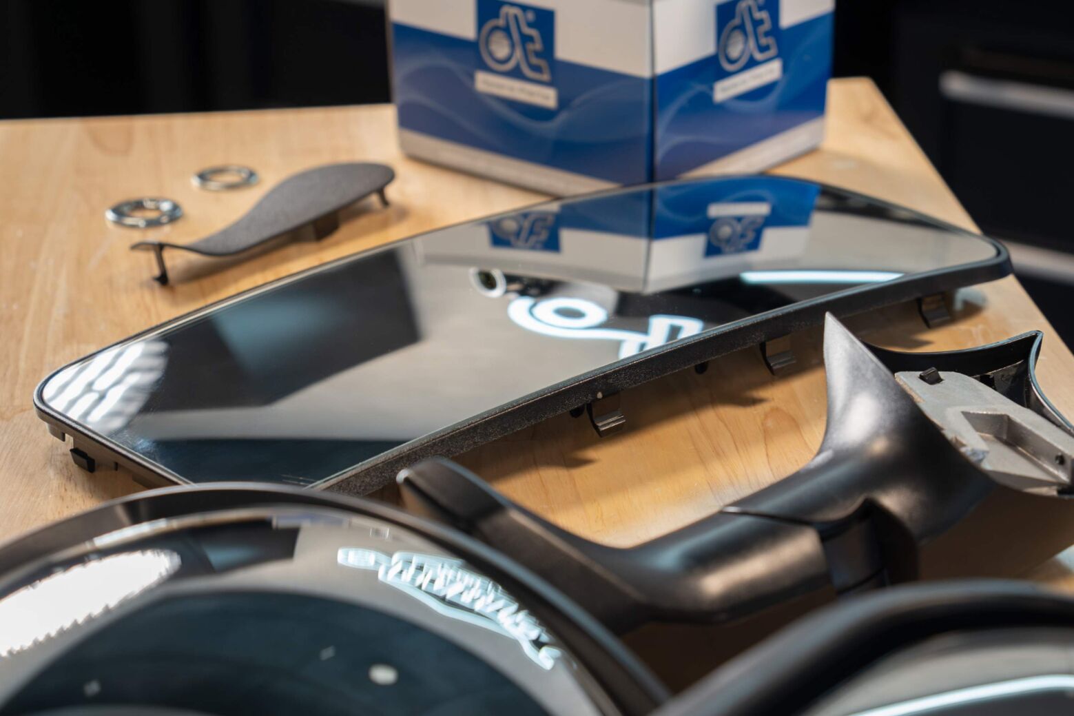 DT Spare Parts tem 880 referências de espelhos retrovisores