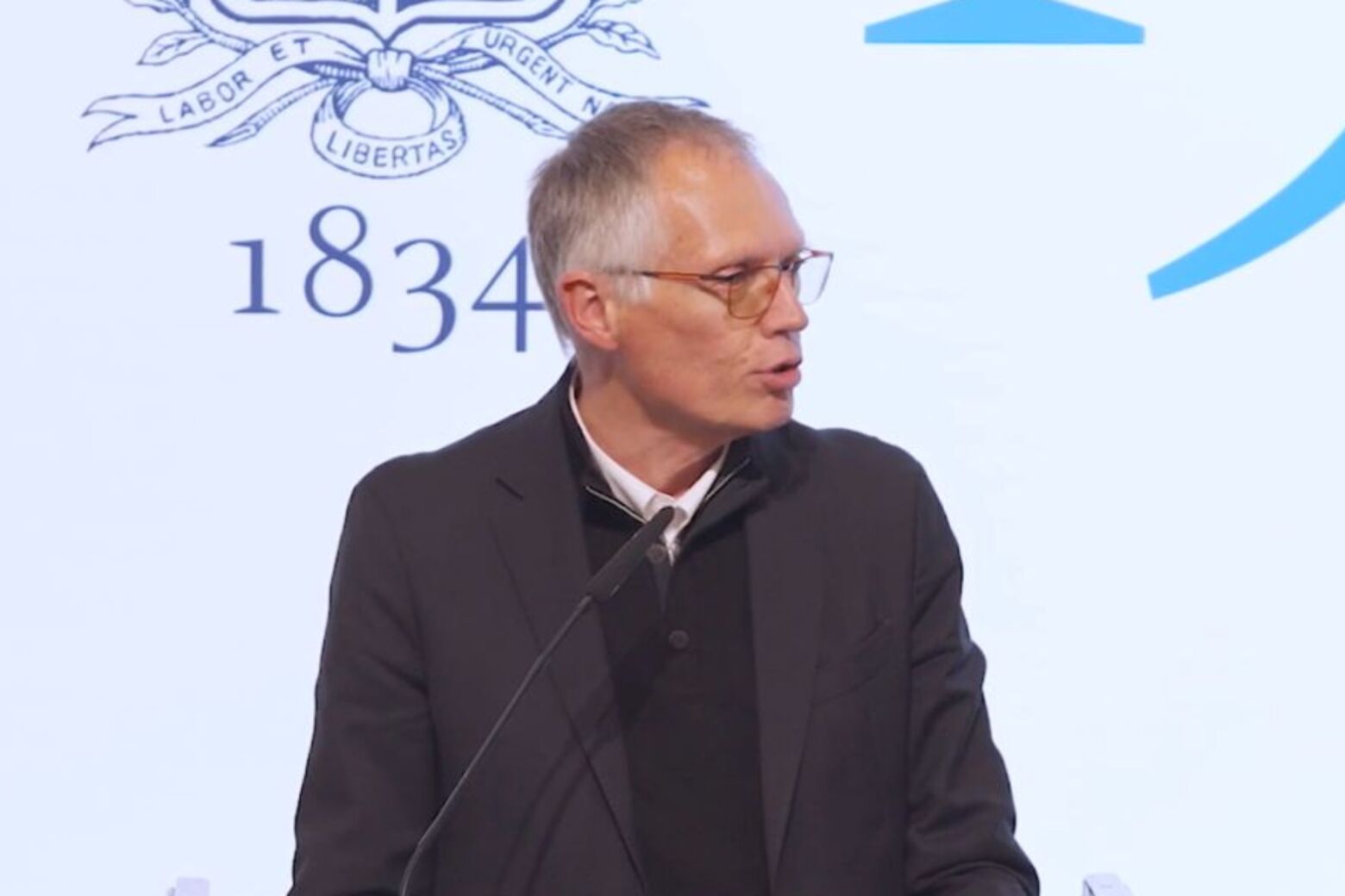 Carlos Tavares afirma que China poder&aacute; ser a salva&ccedil;&atilde;o da Europa