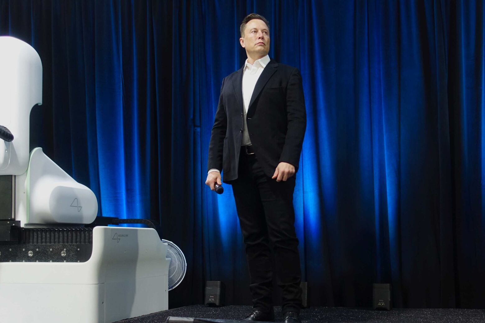 Tesla aprova bónus de 26 mil milhões de euros para Elon Musk