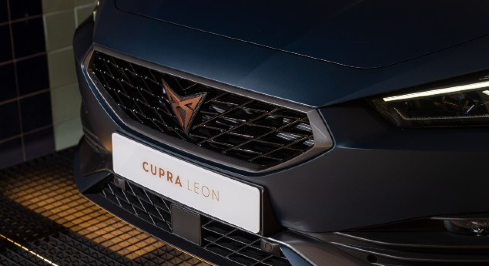 Já o conduzimos. Cupra reforça Leon com 1.5 TSI também Mild Hybrid