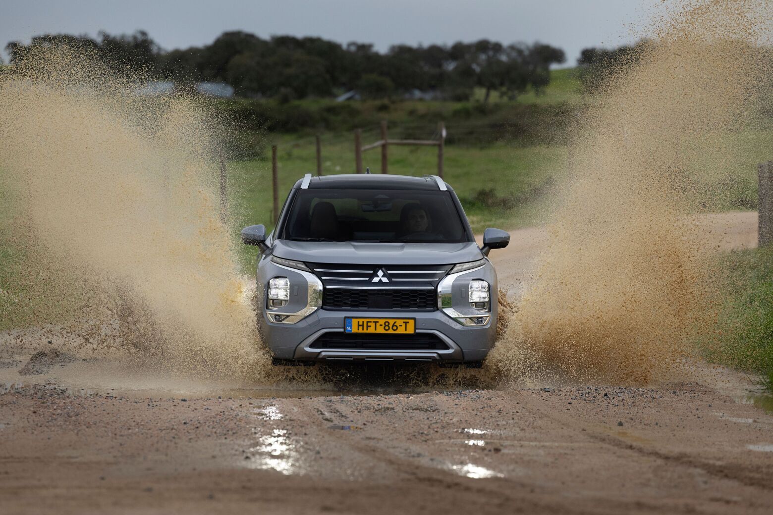 Novo Mitsubishi Outlander:  Pioneiro PHEV