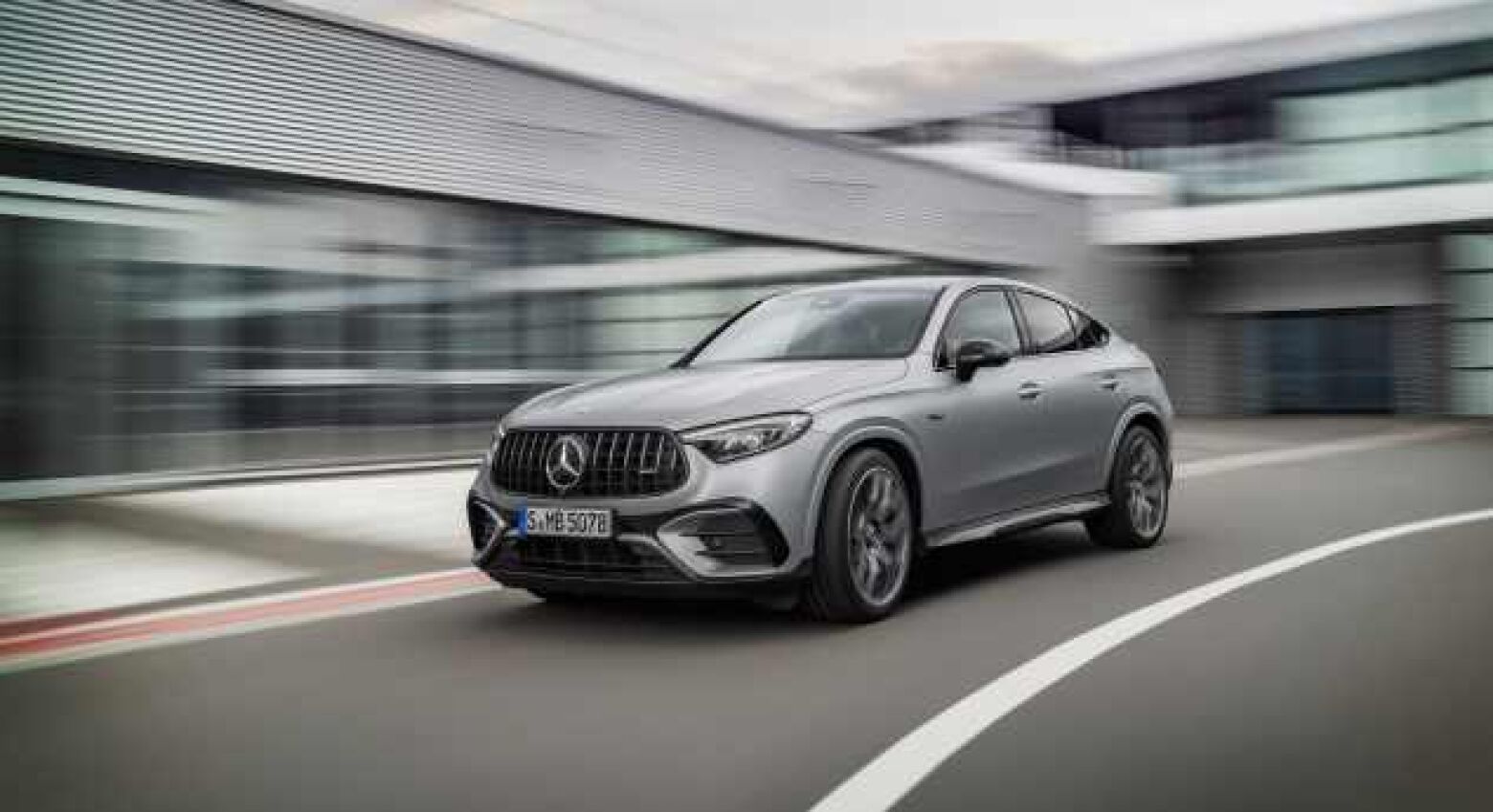 Novo Mercedes-AMG GLC 43 e 63 Coupé despediu-se dos V6 e V8