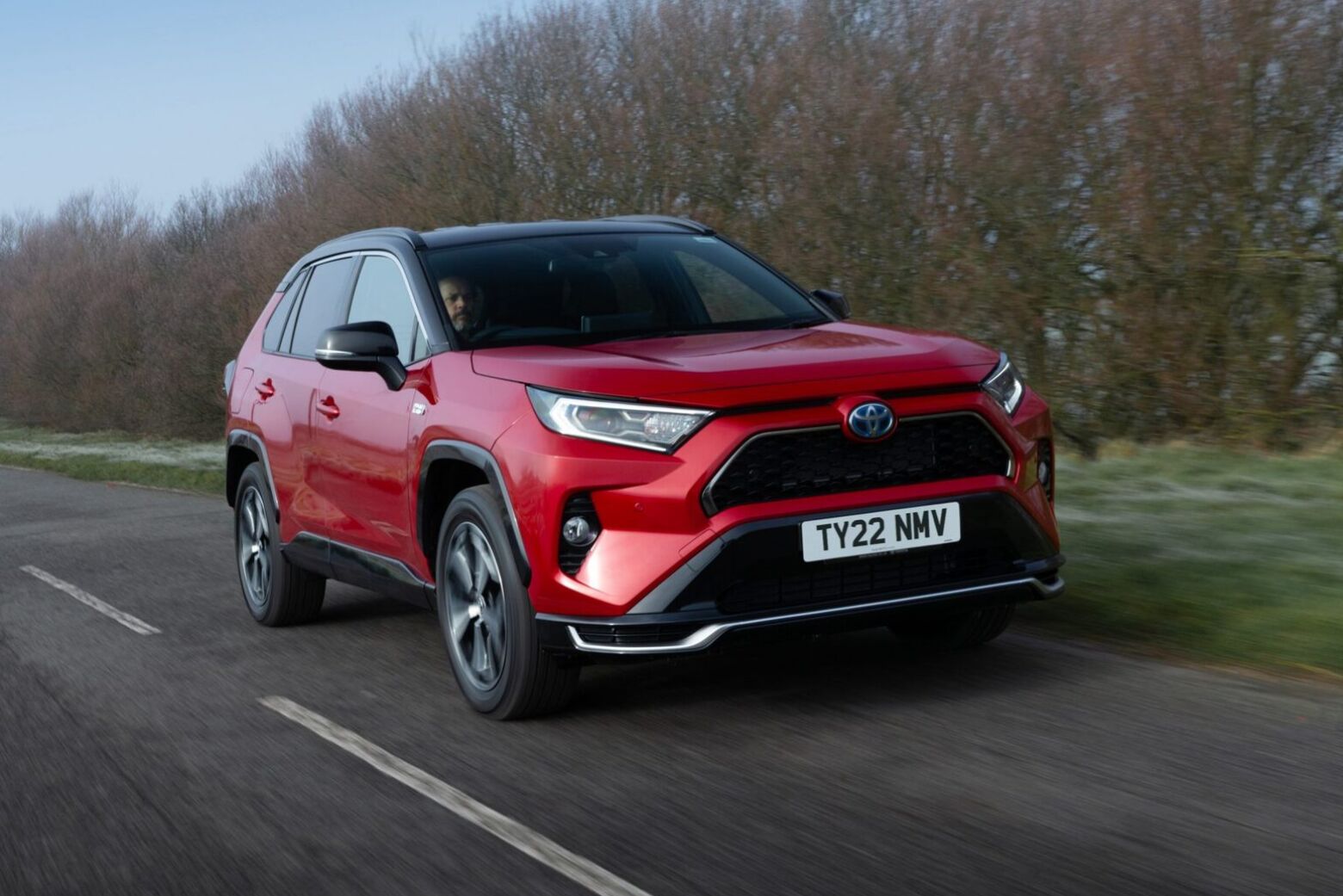 Toyota RAV4 bate Tesla Model Y e lidera vendas globais