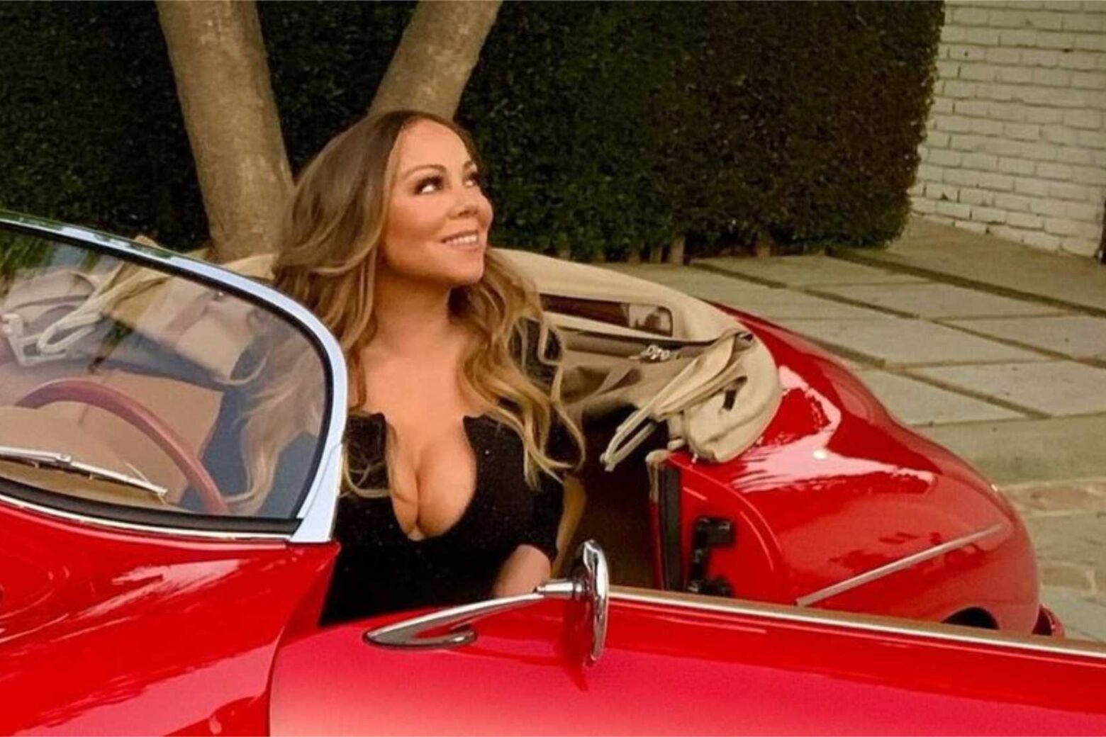 Mariah Carey restaura Porsche do pai e liga tr&ecirc;s gera&ccedil;&otilde;es em 2025
