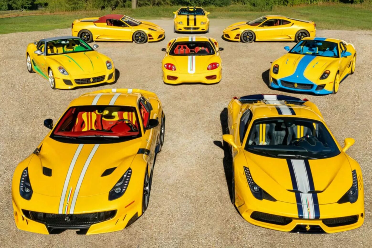 Esta cole&ccedil;&atilde;o de Ferraris tem dois intrusos. E vai a leil&atilde;o.