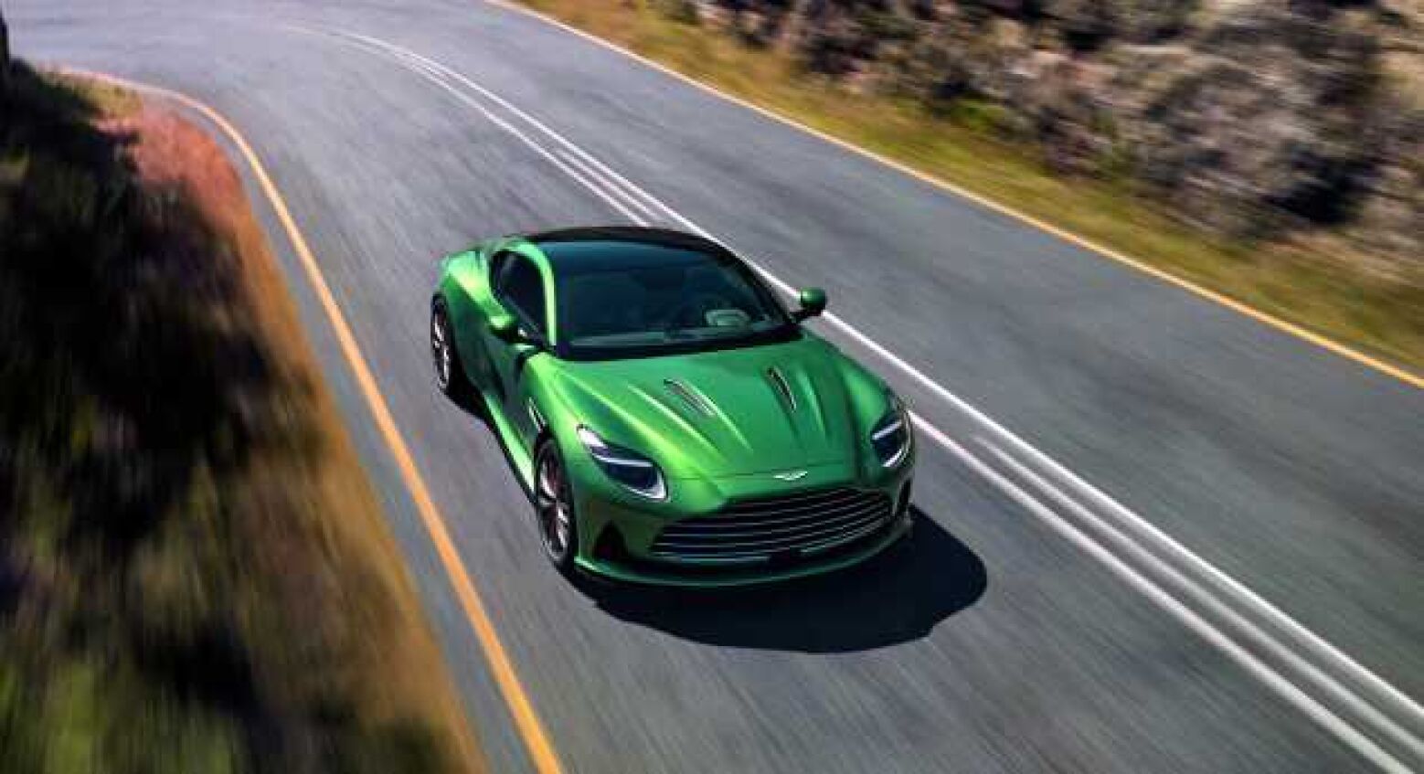 Aston Martin DB12 chega com motor V8 de 680 cv