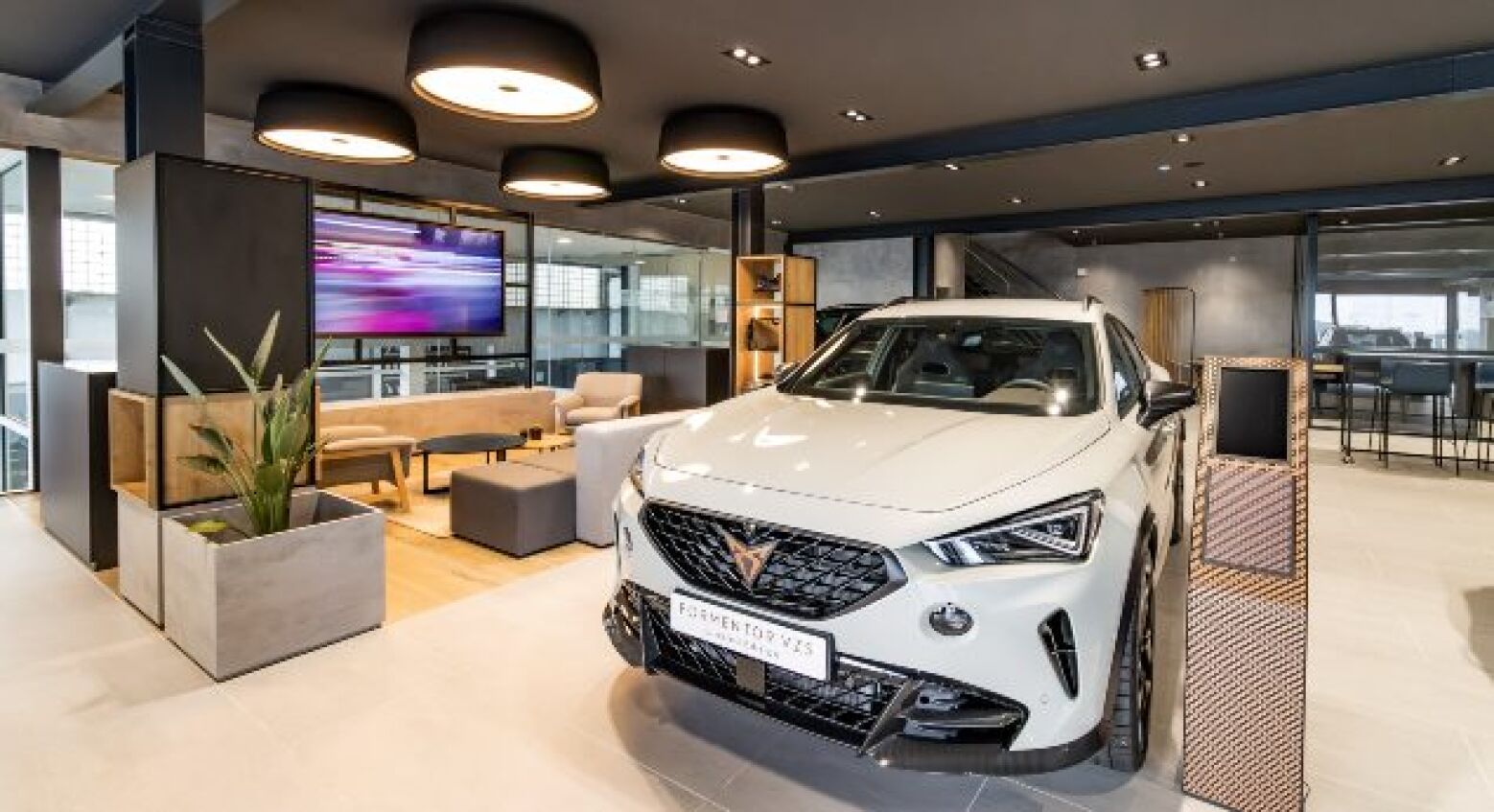 A 11.ª em Portugal. Cupra abre nova Garage em Leiria