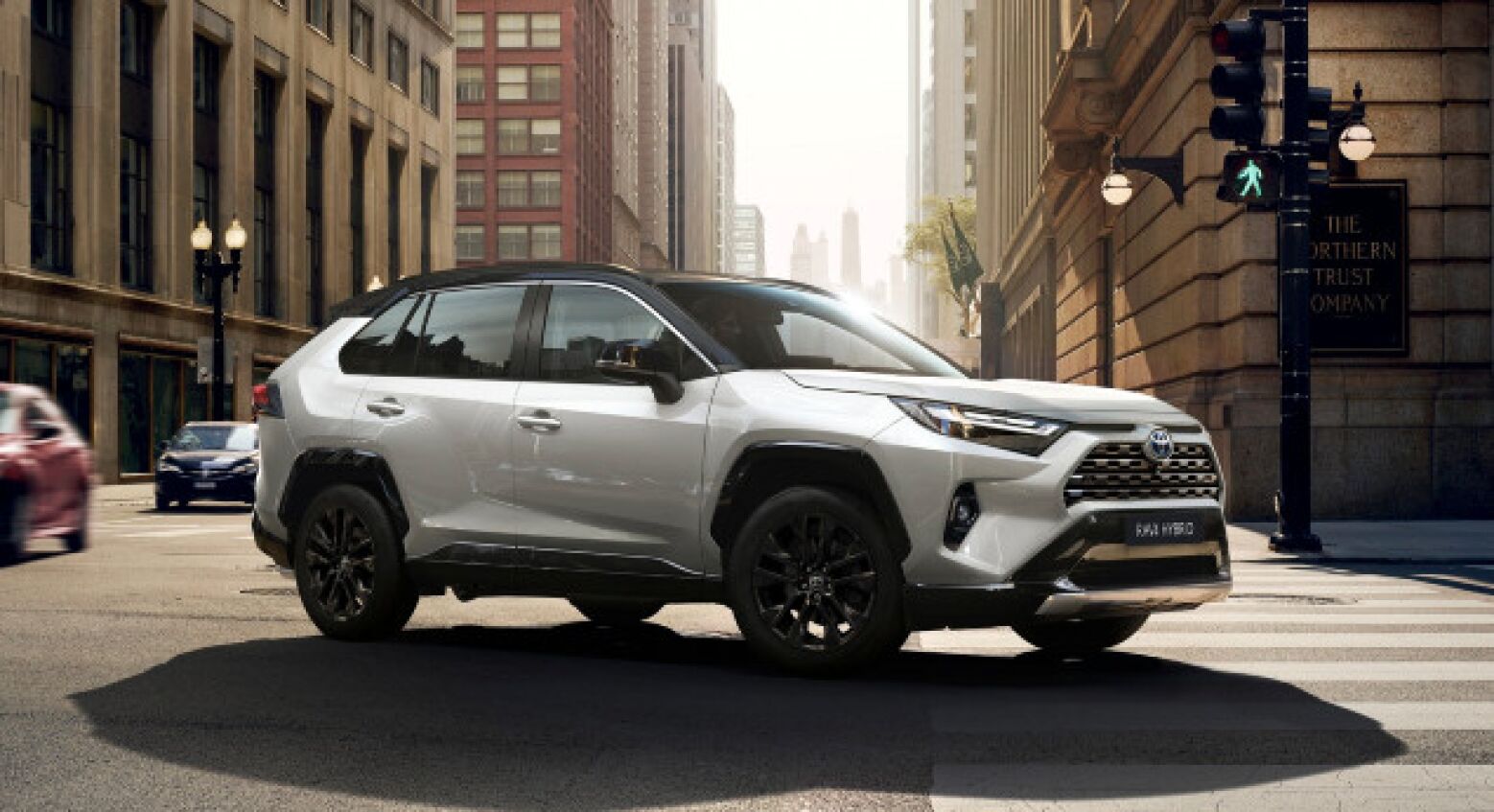 Para 2023. Toyota RAV4 reforça atributos na tecnologia e segurança