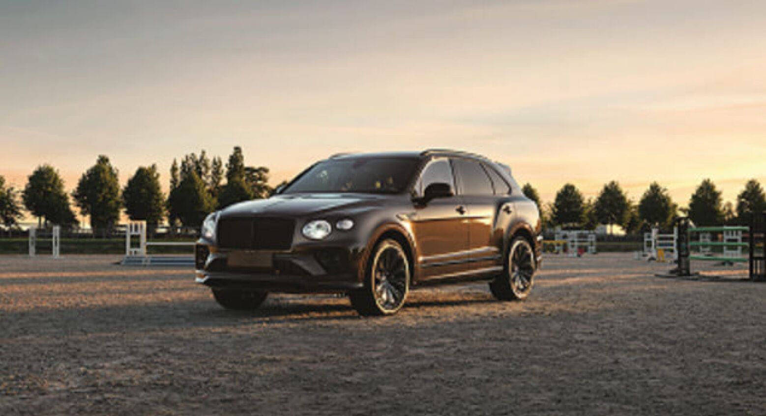 Serão apenas 10. Bentley anuncia nova edição especial Bentayga 'Equestrian Collection'