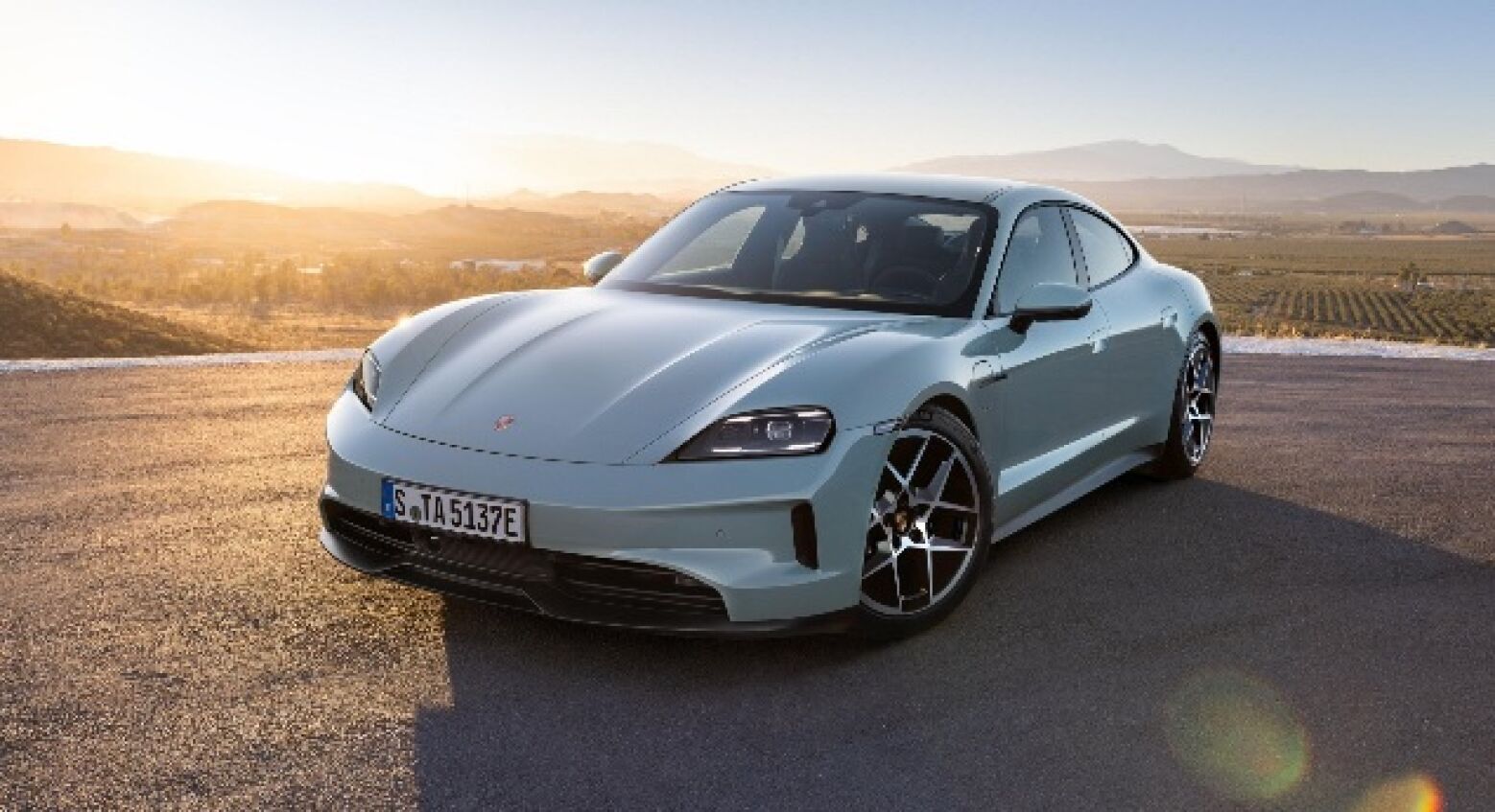 Melhor no que é importante. Porsche apresenta o Taycan renovado