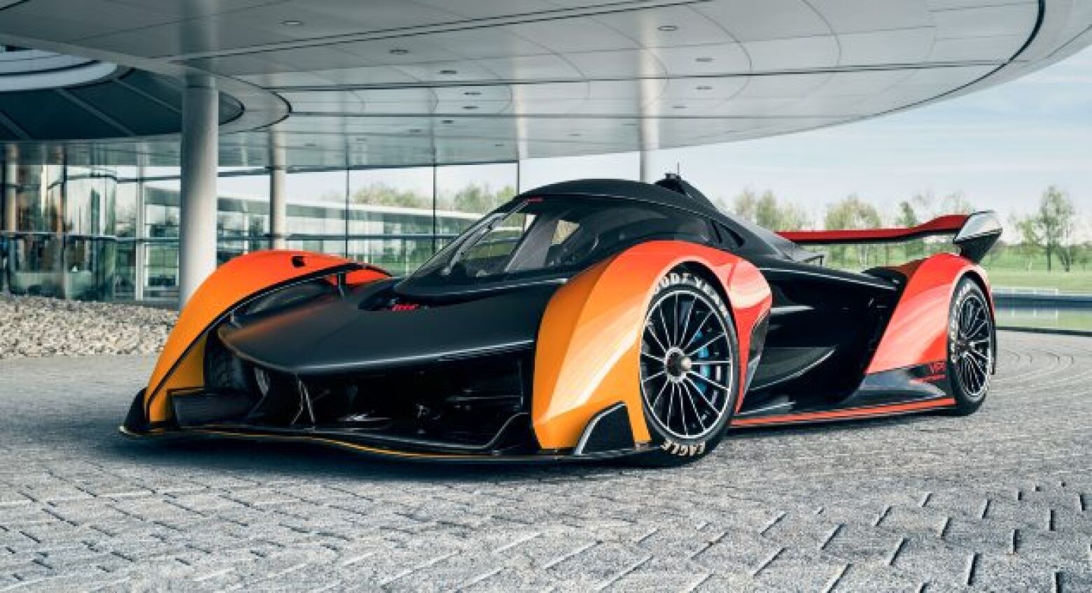 A comemorar 60 anos. McLaren leva a Goodwood o impressionante Solus GT