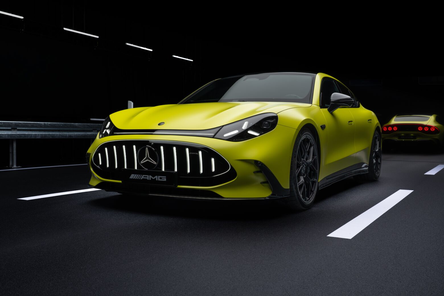 Mercedes-AMG GT el&eacute;trico debita 1169 cv e imita som do motor V8
