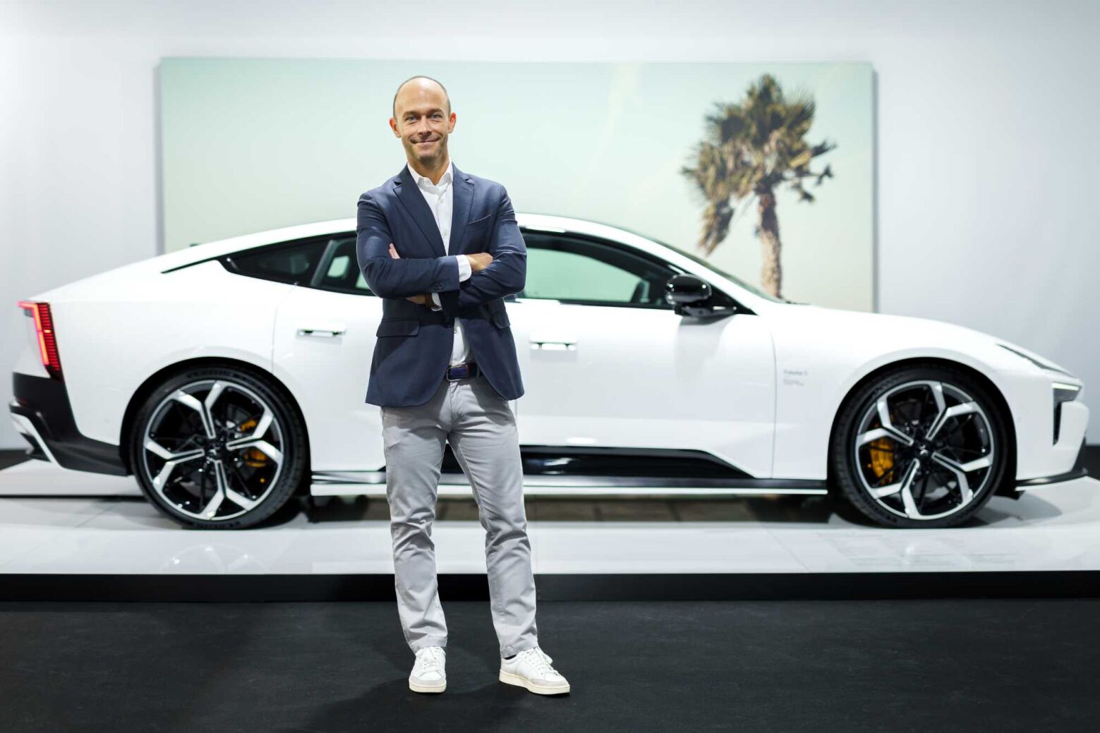 Polestar 5 estreou-se no Porto e chega em abril de 2026