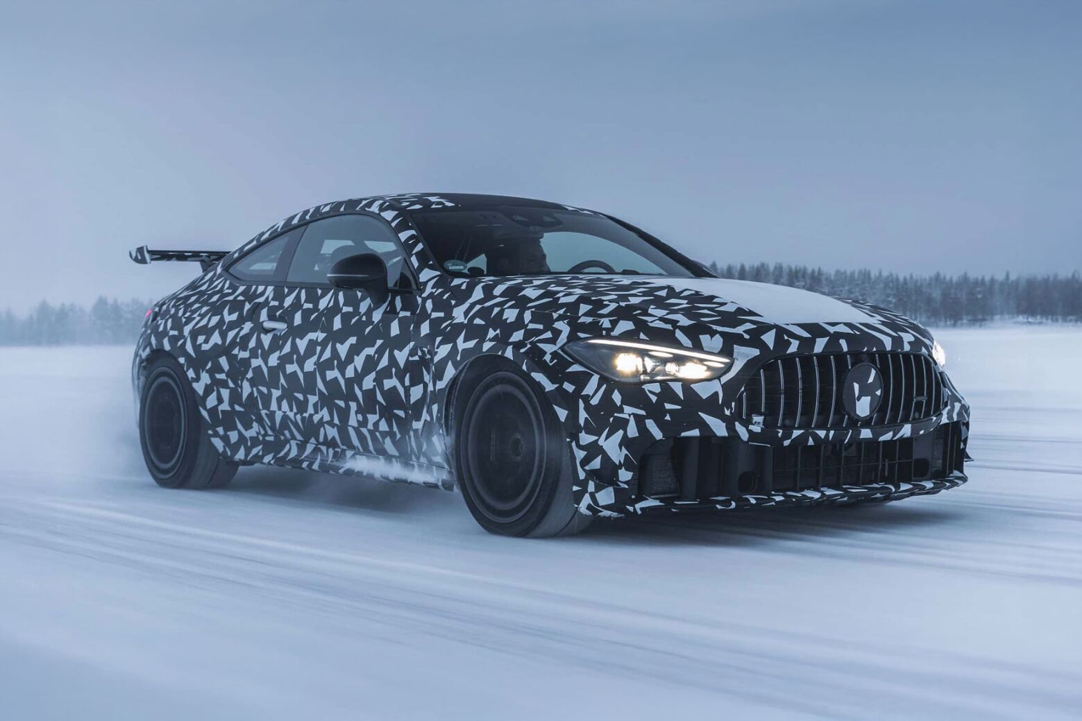 Mercedes prepara CLE 63 AMG V8 ultraexclusivo de 646 cv