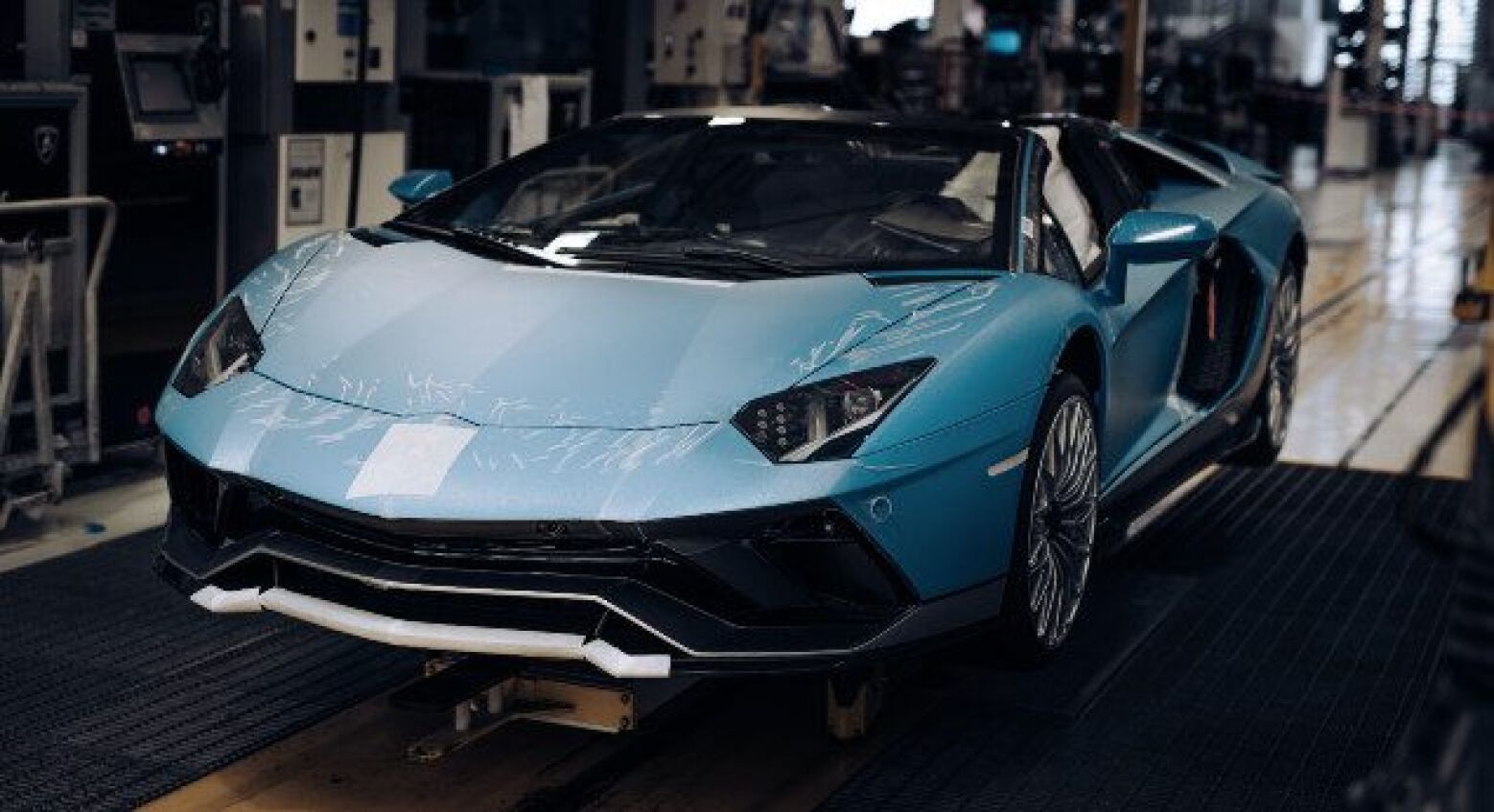 A par do V12. Último Aventador já se despediu da linha de produção