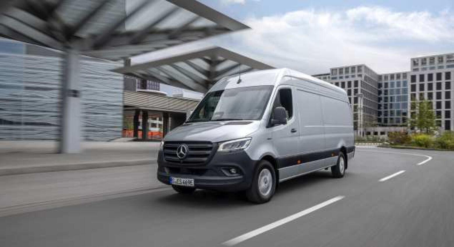 Mercedes-Benz (e)Sprinter renovado com mais tecnologia e conforto