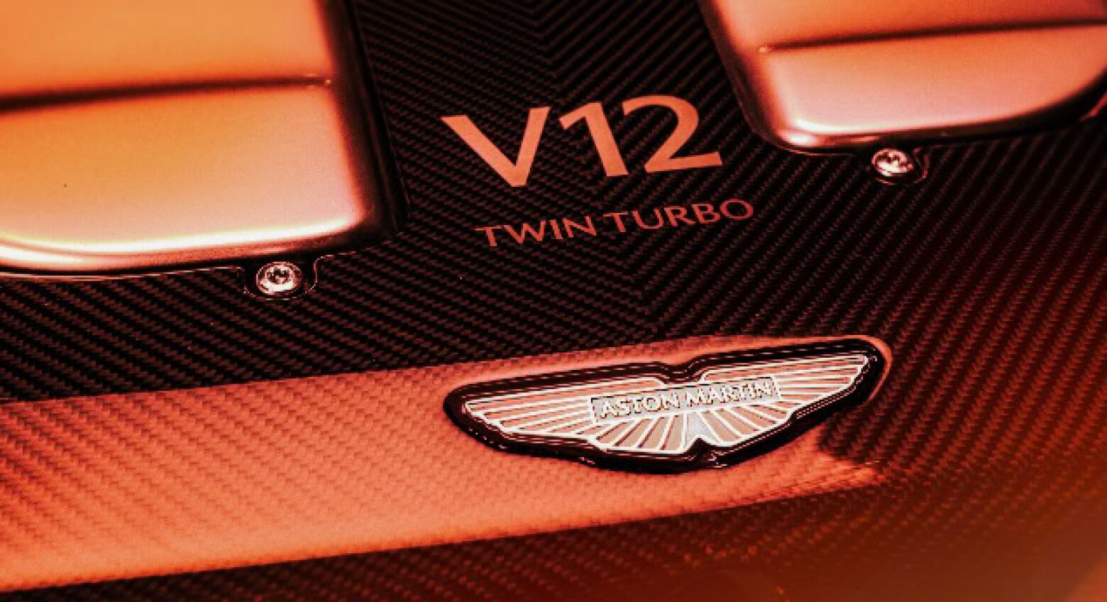 Depois de adiar o EV. Aston Martin anuncia lançamento de novo V12 biturbo