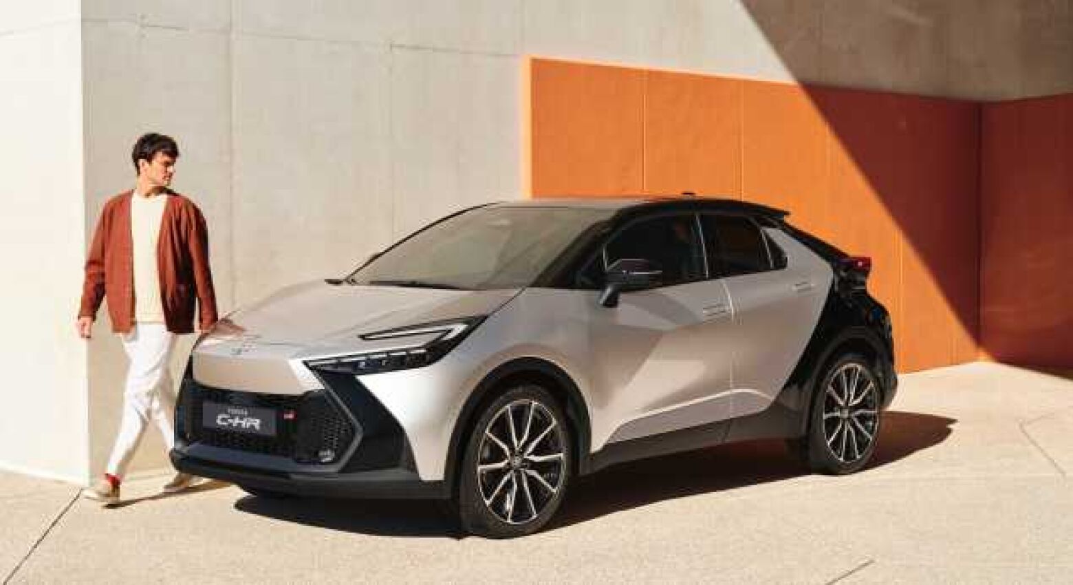 Toyota C-HR. Segunda geração estreia opção PHEV com 226 cv