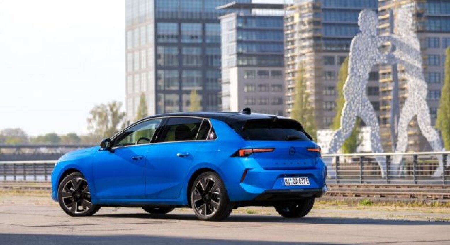 Com ofertas incluídas. Opel Astra Electric já pode ser encomendado em Portugal