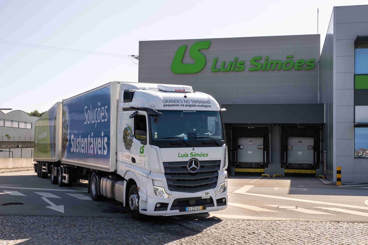 Luís Simões descarboniza com Lactogal e duoliners