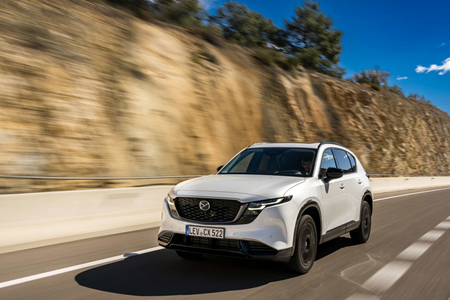 Terceira geração do Mazda CX-5 já chegou a Portugal