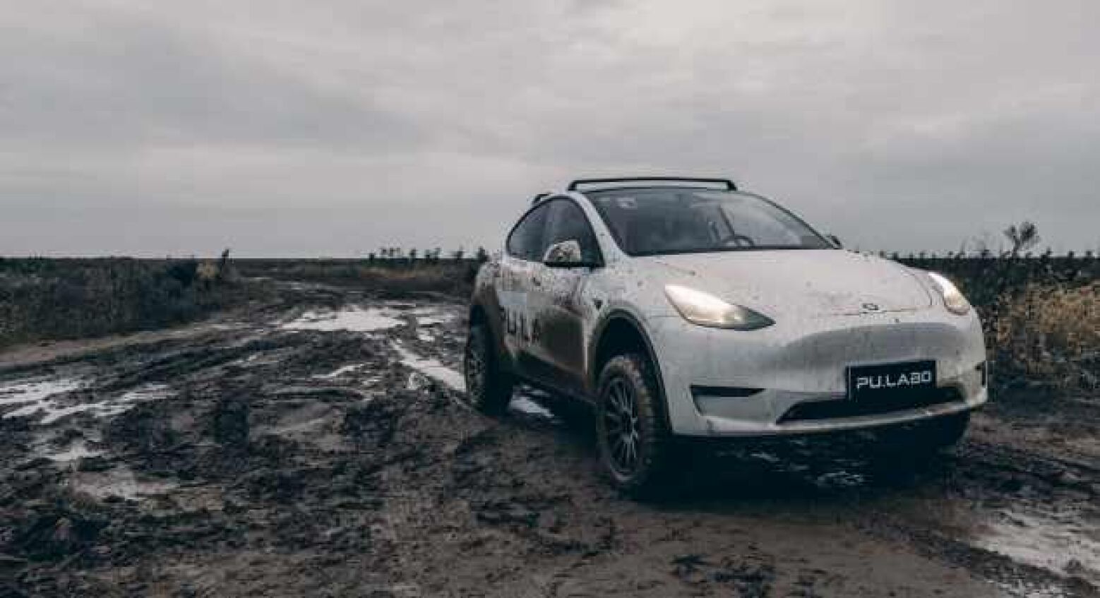 Com mais 12,7 cm face ao solo. Tesla Model Y ganha dotes de verdadeiro TT!