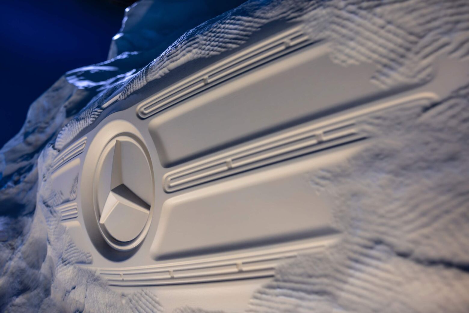 BOuLDER revela pistas para futuro Mercedes-Benz Sprinter