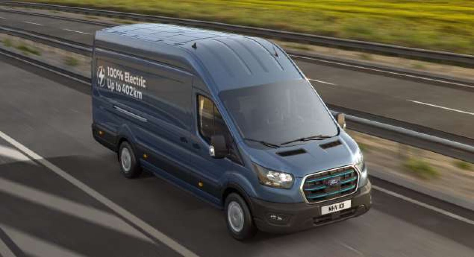 Ford E-Transit ganha autonomia e versões minibus