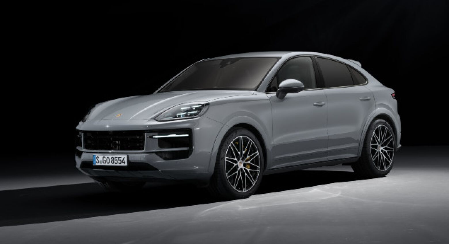 Mais potência e luxo. Porsche Cayenne atualiza-se com renovação profunda