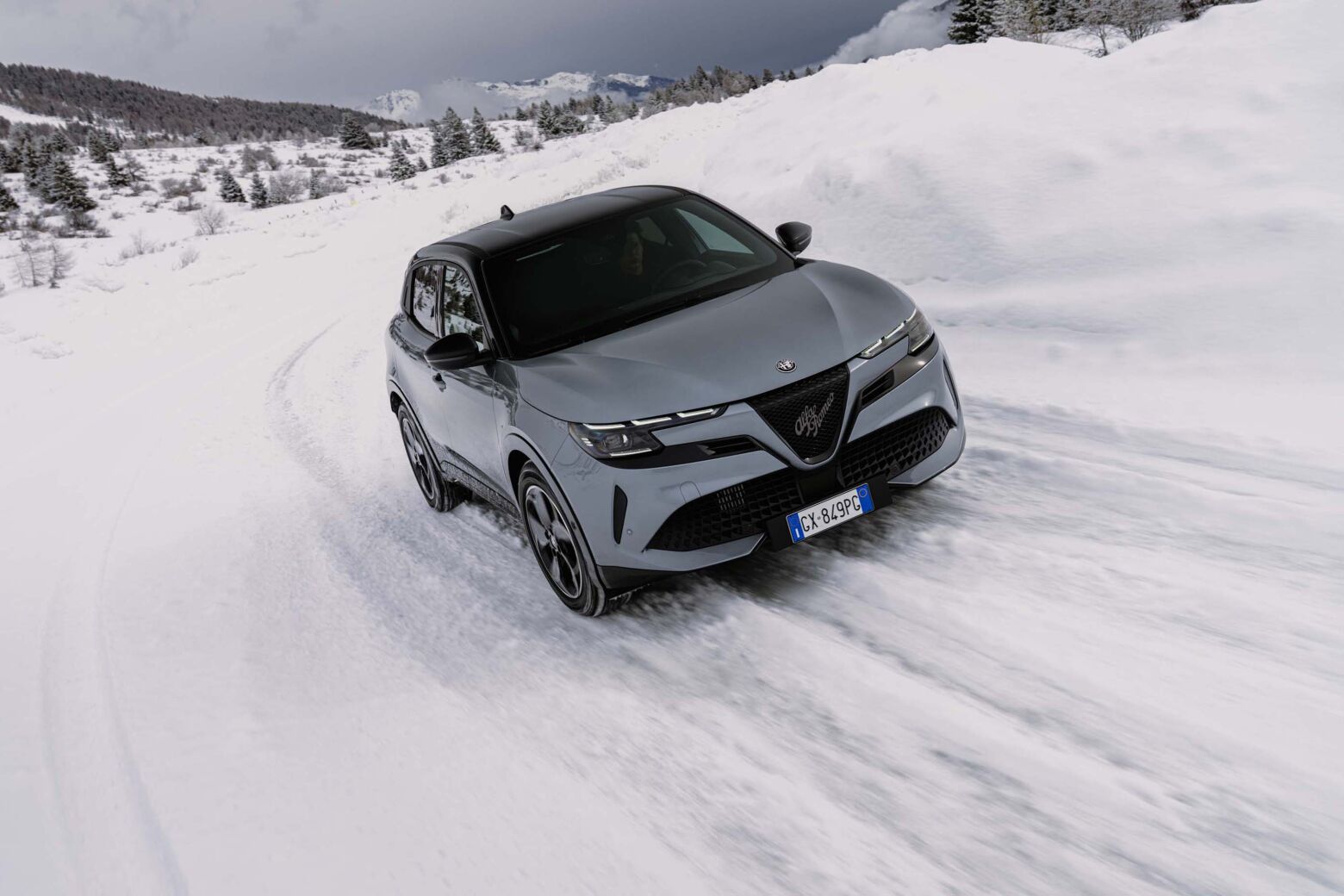 Alfa Romeo Junior Ibrida Q4: Tração pontual