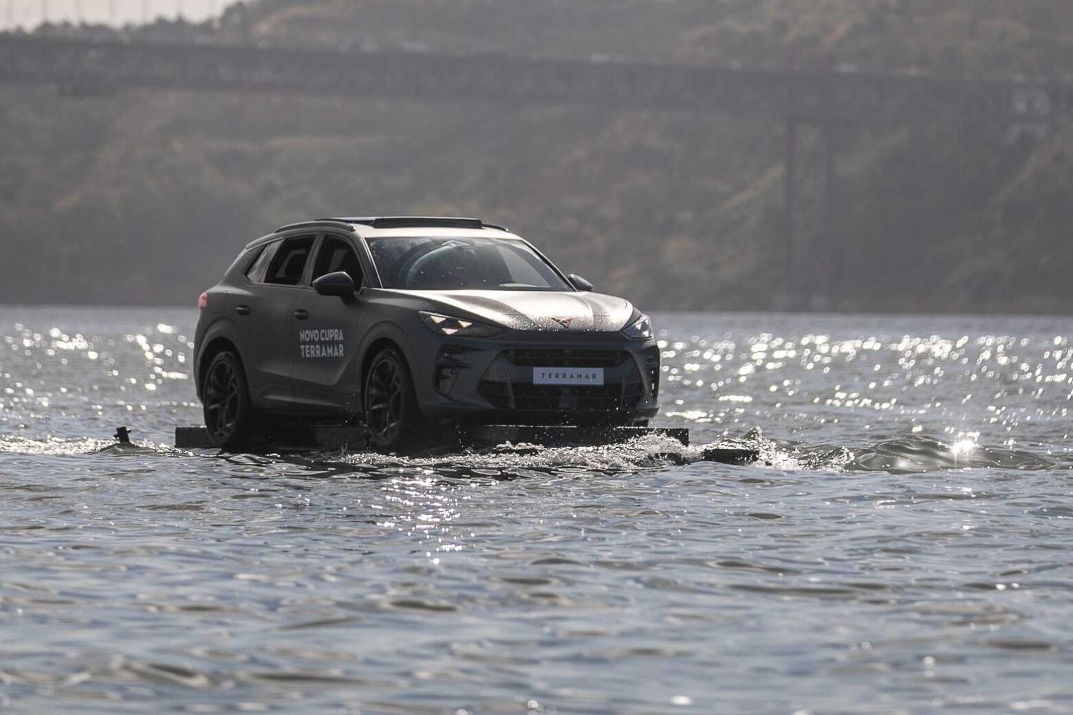 CUPRA Terramar America’s Cup deslizou sobre o Tejo