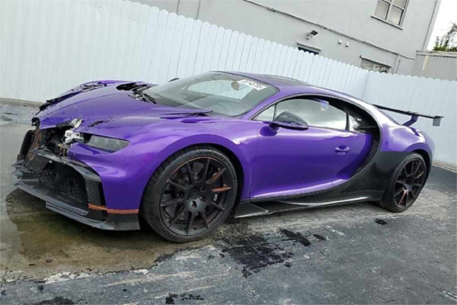 Reparar Bugatti Chiron Pur Sport ap&oacute;s choque custa mais de 380 mil &euro;