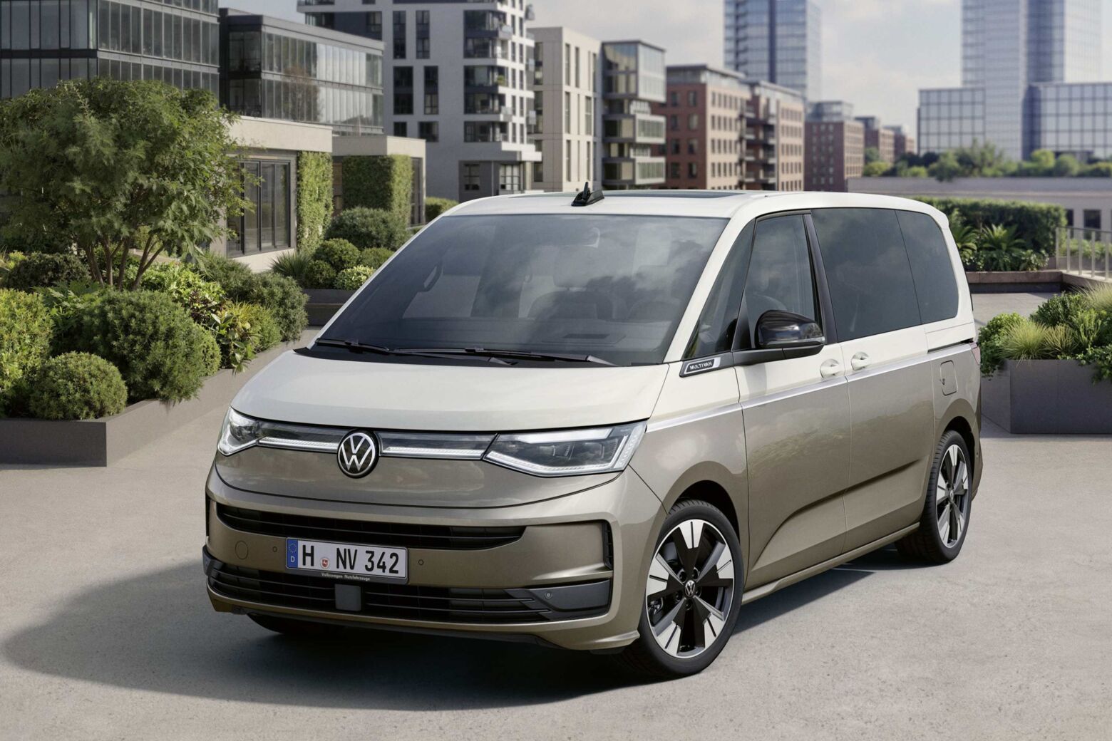 Volkswagen renova Caddy e Multivan