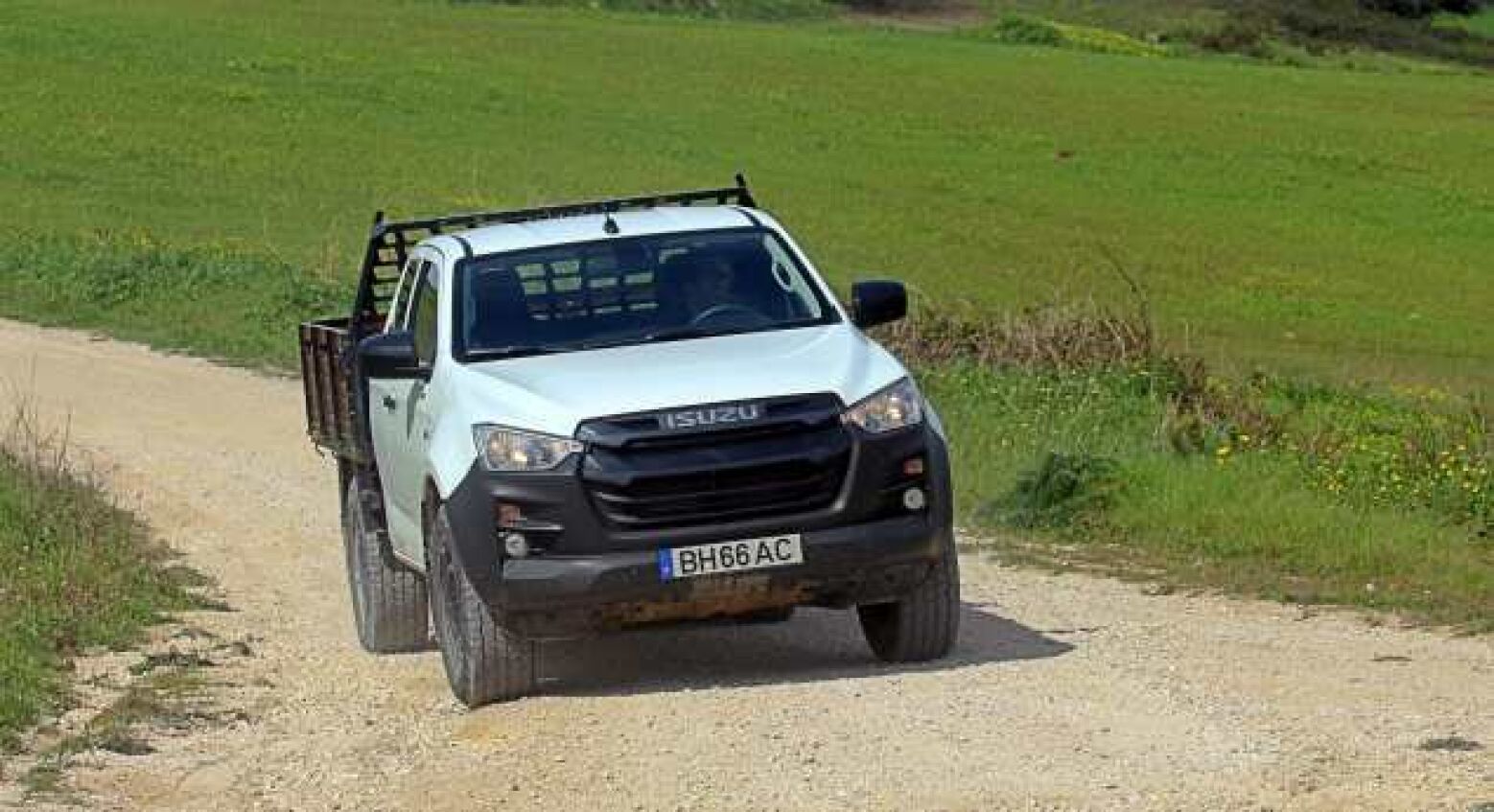 Isuzu D-Max Cabina Longa 4x4 LW 4Work. Trabalhos duros