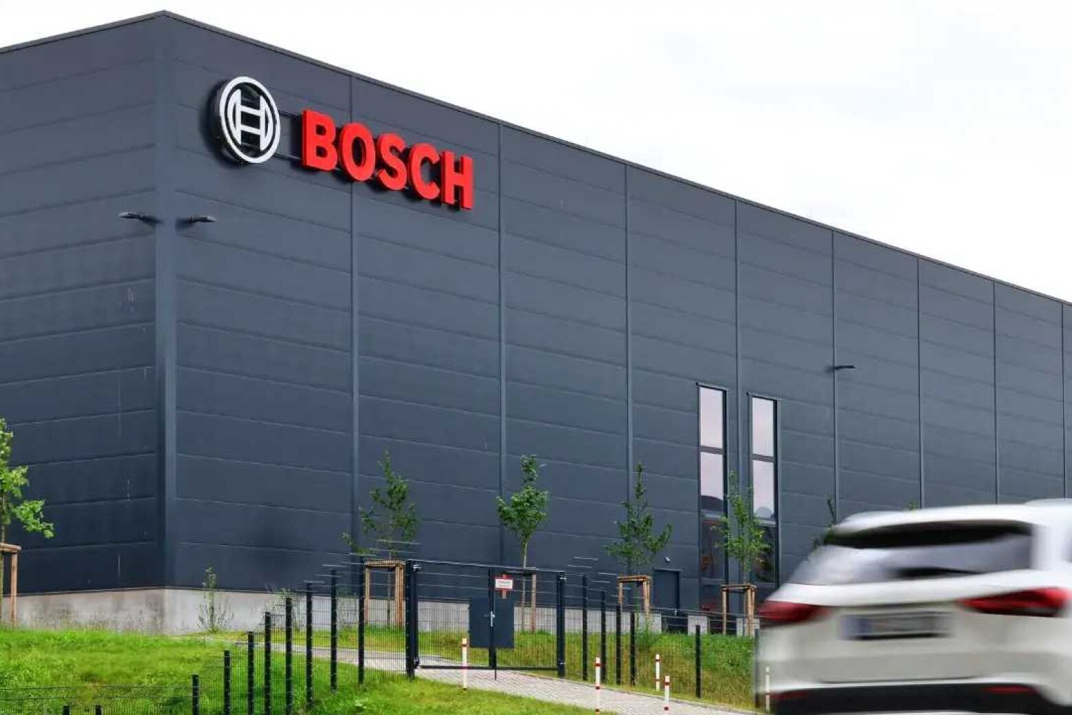 Bosch vai cortar 13 mil empregos na divisão de peças para automóveis
