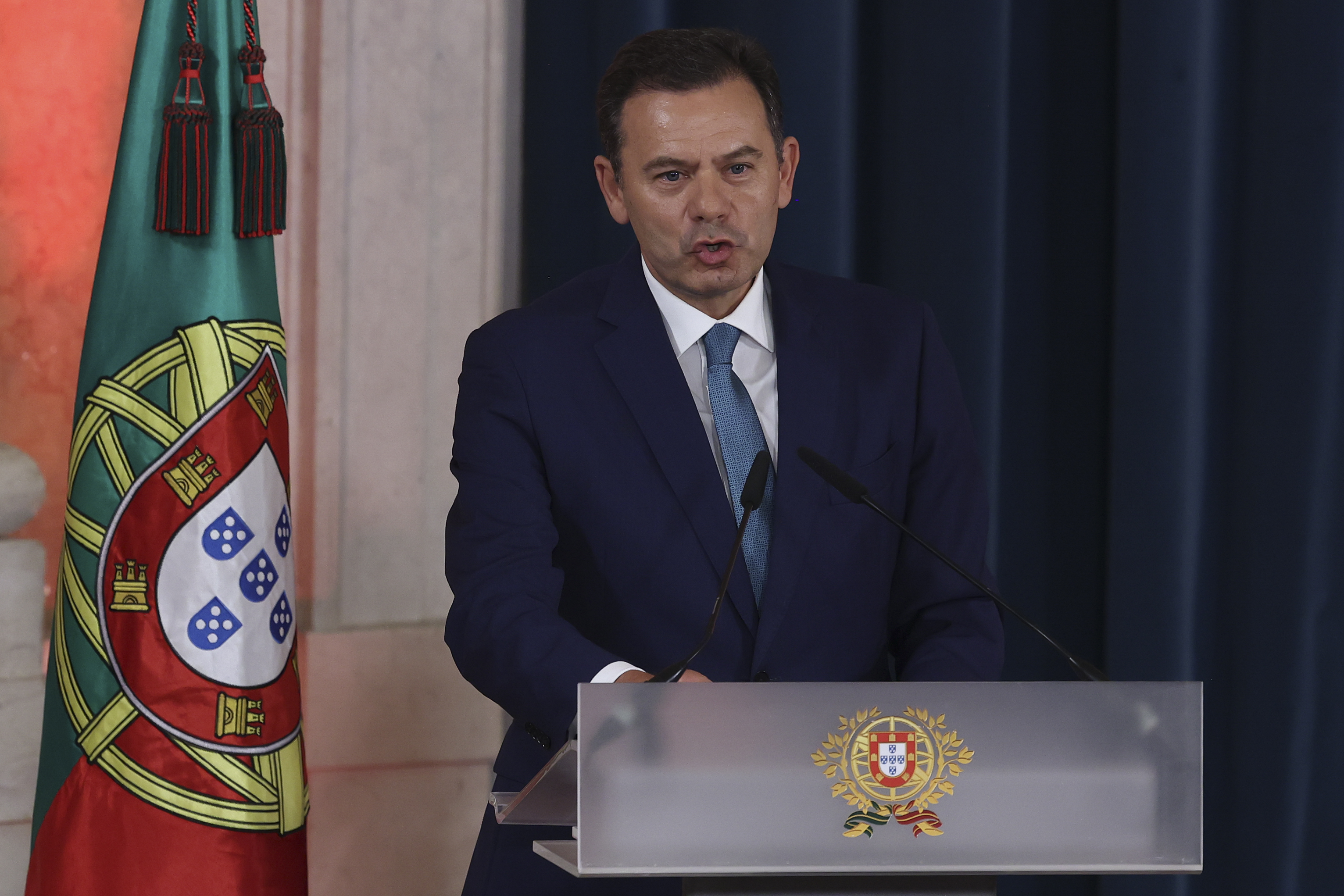 "É esta a raça lusitana." Montenegro com "grande orgulho" em Fernando Pimenta